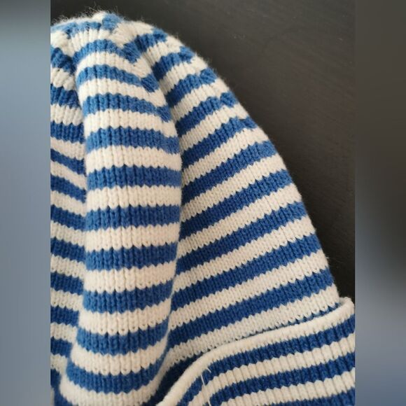 *free H&M striped knit toque - Picture 3 of 3